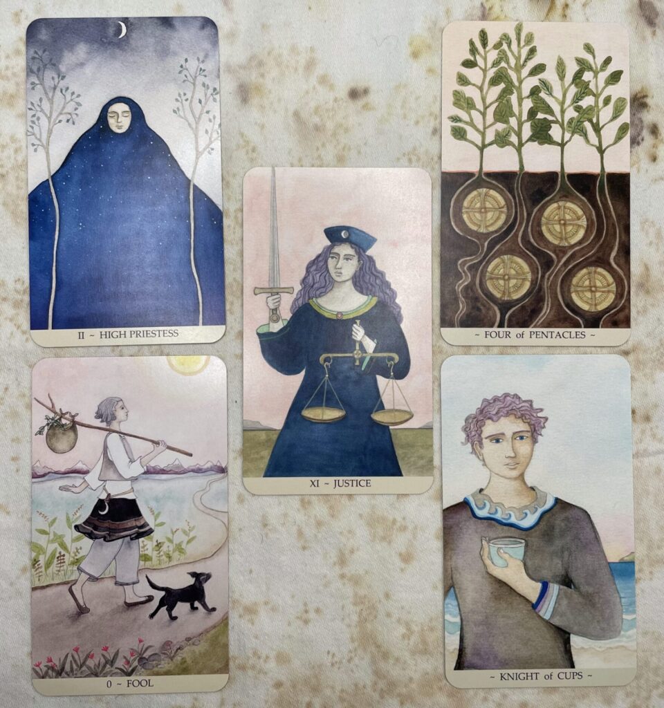 A sample tarot card reading using the Mara Lunne tarot.